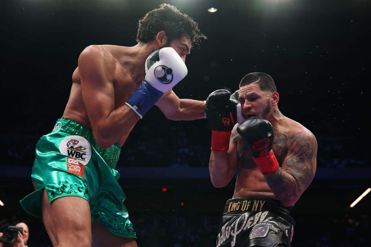 Hamzah Sheeraz Questions Canelo’s #1 Ranking At 168